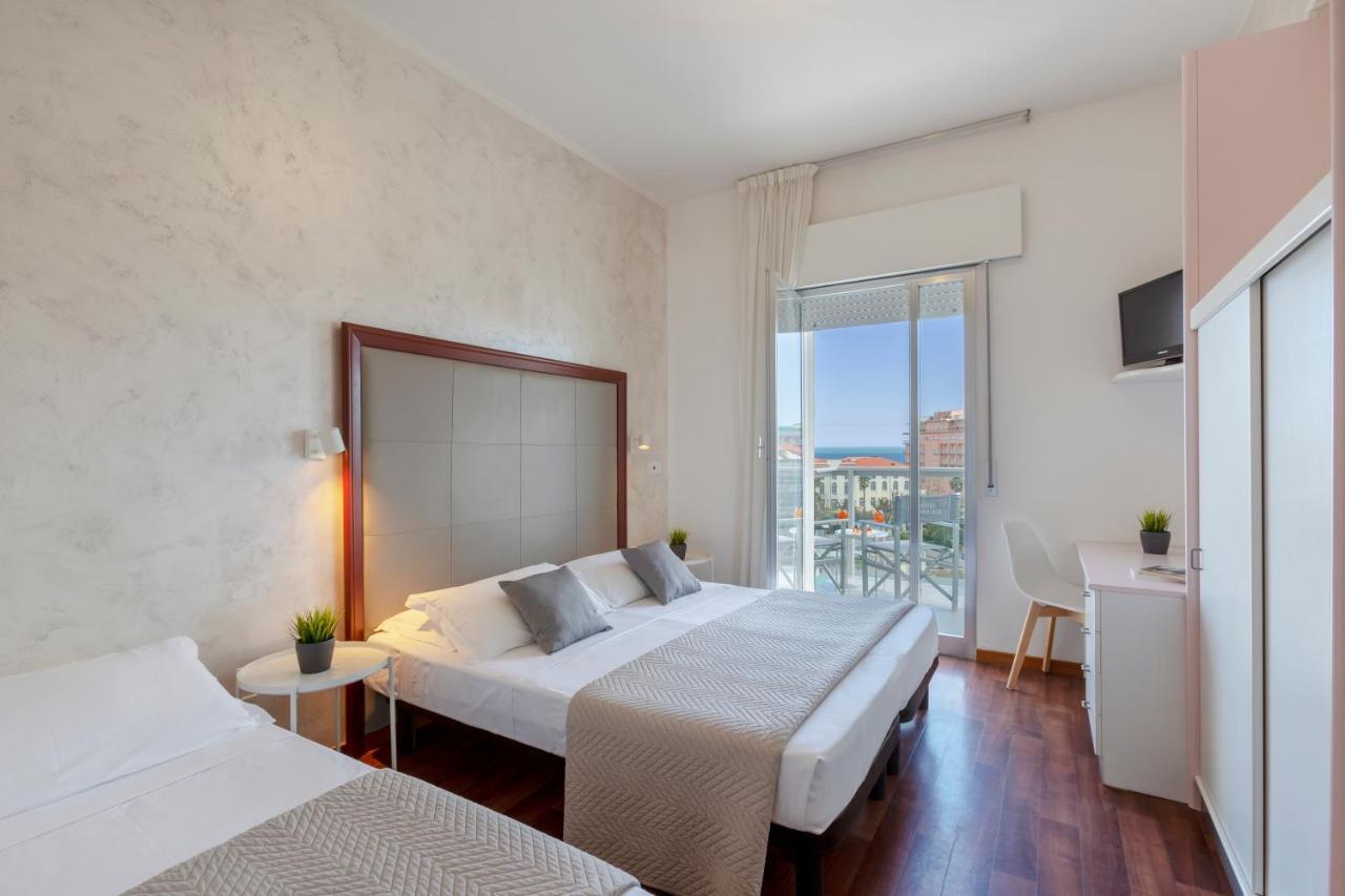 Hotel Imperiale Cattolica Exterior foto