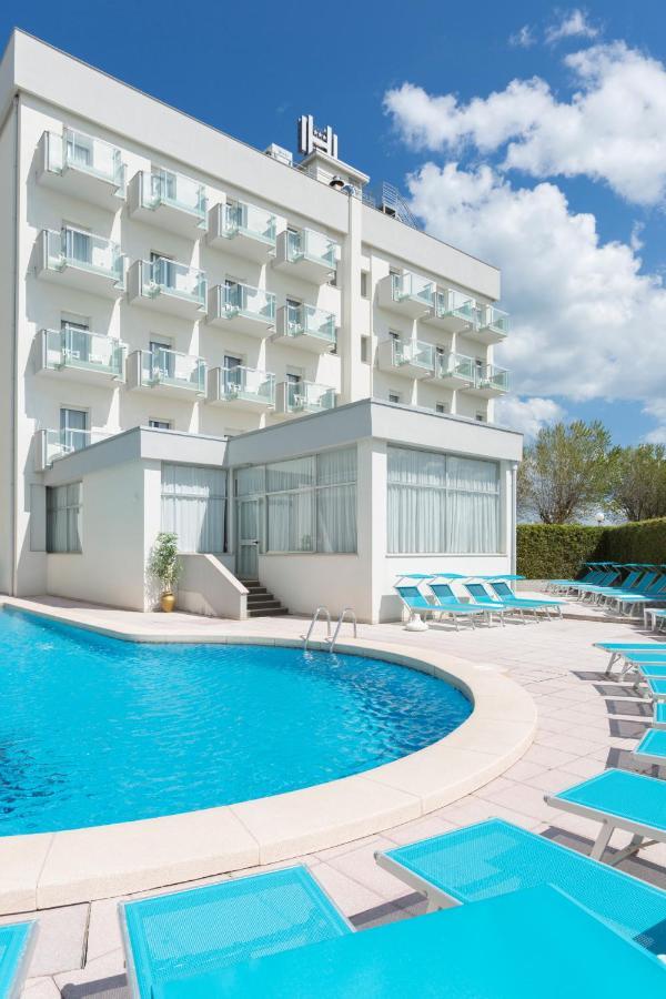 Hotel Imperiale Cattolica Exterior foto